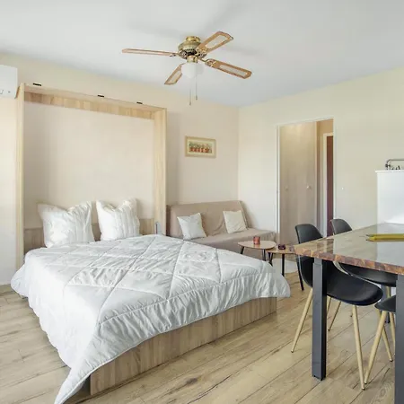 Apartment La Lauve - Climatise Avec Piscine Partagee Saint-Raphael (Var)